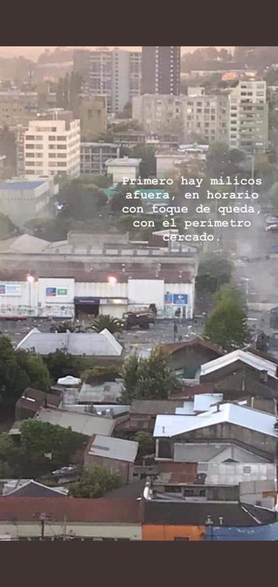planet4mercurio's tweet photo. que tan ctm tenís que ser para mandar a incendiar y culpar a otros? HAY FAMILIAS VIVIENDO AL LADO ACÉFALO DE MIERDA #PiñeraDictador https://t.co/80kT333NRD