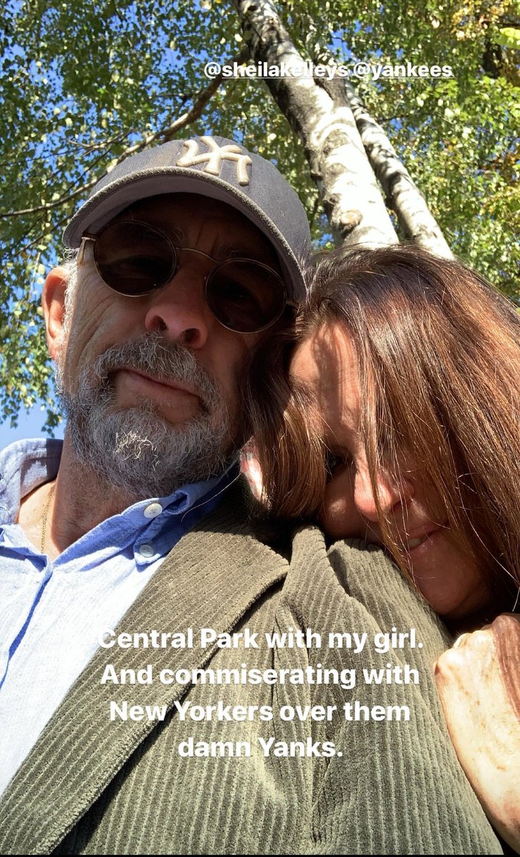TGDsquad's tweet photo. Oh how we love these two #TheGoodDoctor fans!!! @shorez & @gooddrwriters, you better not do anything to break our hearts!! There will be rioting in the streets!!! BTW, #Glassbie is winning so far in our nickname poll! We love it! @SLfrom #FirstCaseSecondBase #TGDsquad 🍏♥️ https://t.co/tzNAEhcqtW