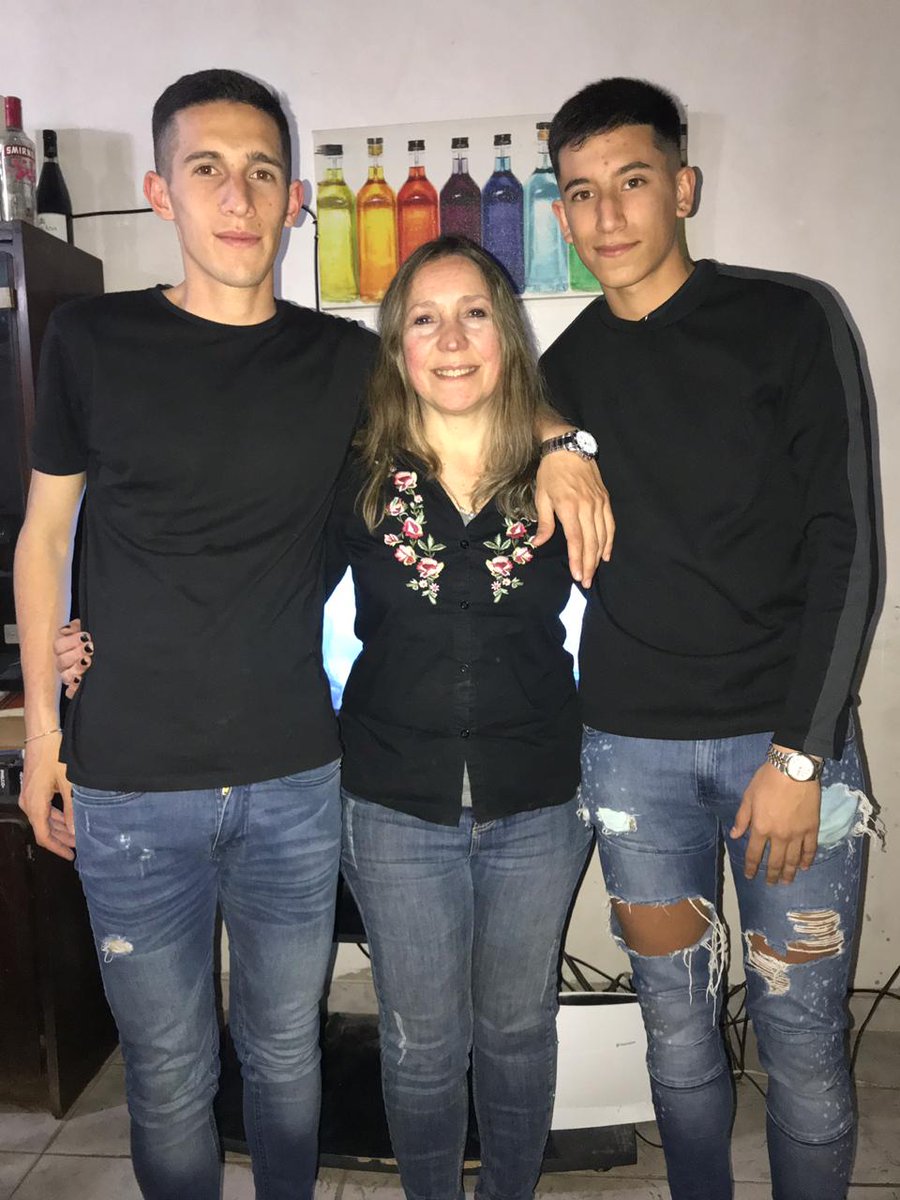Joaquinlautaaro's tweet photo. 💘😁 @Lucasloopez10 https://t.co/7R5nn9iPzI