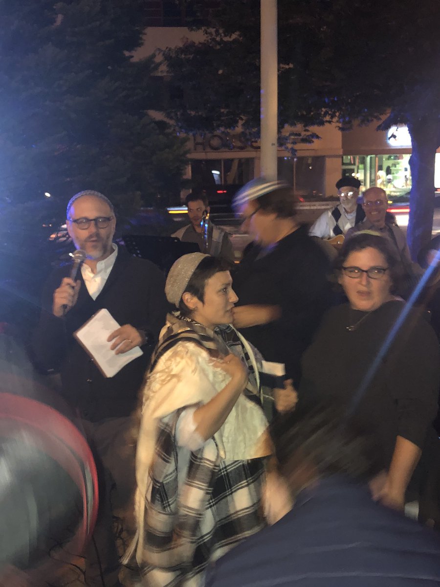 NJSenTimberlake's tweet photo. Just another beautiful night in Montclair as the four Jewish Temples came together on Church Street to worship, sing, and dance together in unity. Love how Church Street has become the place to gather. #Unity #WomenInPolitics #PrinciplesOverPolitics #NJAssembly #NJAssemblyDems https://t.co/2PjOvmgE9O