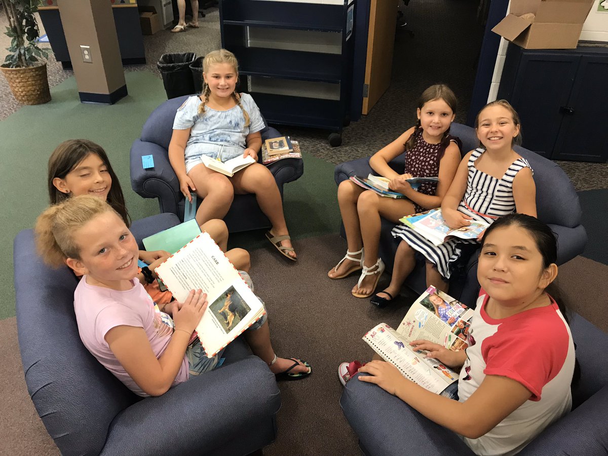 PVBuchanan4th's tweet photo. What?! We’re able to go to the library 📚 our first day of school?? Soooo awesome! #pvpride https://t.co/WlUEU7EwRb