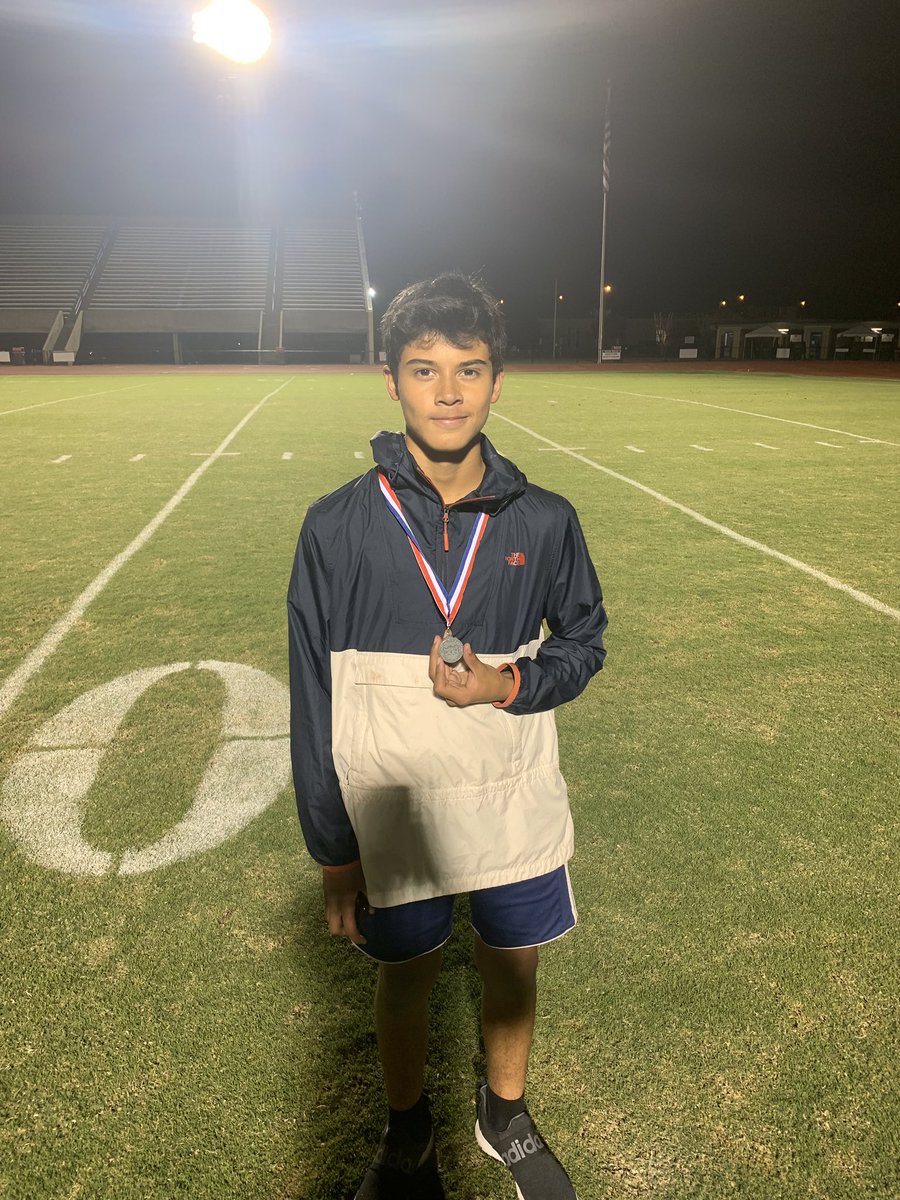 CoachJacksonDMS's tweet photo. Dozier finishes in 2nd overall for Boys and 4th for Girls at the NNPS All-City Meet! Gold in 7th/8th Boys 400m, Gold in 6th Grade Boys and Girls 4x100, Gold in 6th Grade Girls 200m, Silver in 7th/8th Grade Boys 200m, and Silver in 7th/8th Girls 4x400! #DozierDragons #NNPSProud https://t.co/Czhj4IxGxp