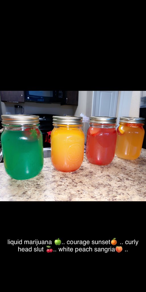 lowkey_elee's tweet photo. retweet for me😁 and I will randomly pick one person to receive a free jar and lit cup of your choice for #ghoe. IYKYK 😏🤪🍸 If you follow me ofc. #ncat #uncg #wssu #bennett #GHOE2019 https://t.co/8g47xeL6zu
