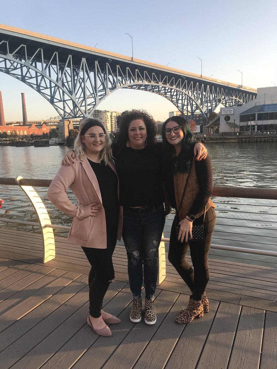 PaigeeMichael's tweet image. Had a GREAT weekend in Cleveland!! ✂️ #LicensedToCreate