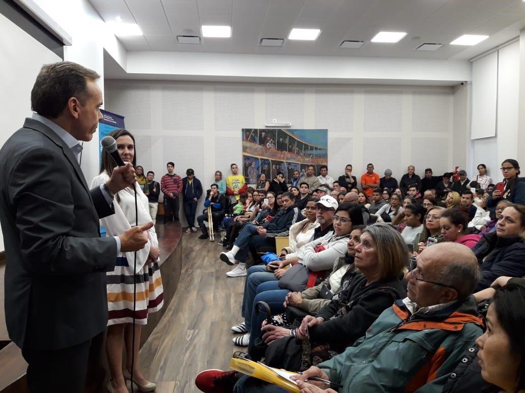 HoracioGarciaOK's tweet photo. Junto con @EliTrotta realizamos una jornada informativa para migrantes en donde explicamos cómo realizar la radicación a distancia #Radex. Además, les brindamos información acerca de la inclusión financiera que se encuentra vigente para los migrantes. https://t.co/JjyVDyJo7Z
