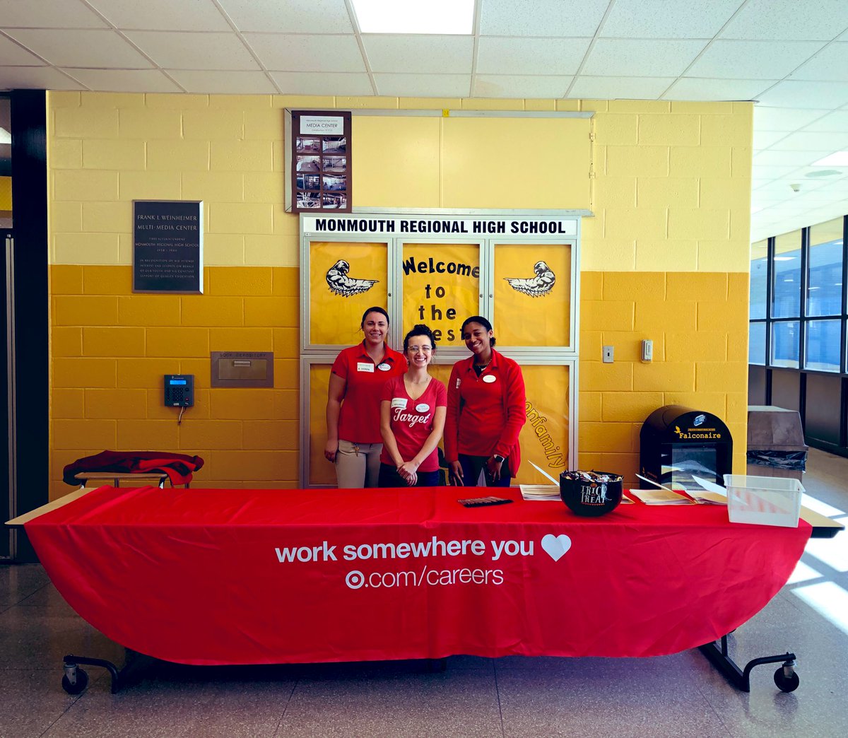 Carly Sellaro tweet media