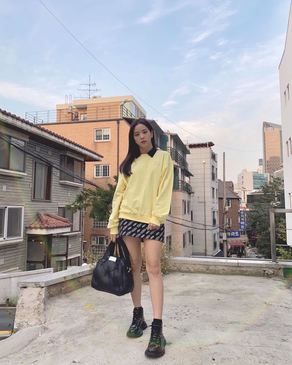 Jissooooooyahhh 😍cutieeee 😍
#BLACKPINK 
<a href="/_ygblackpink/">BLINK⁴</a>