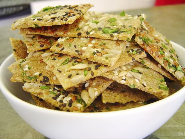 DiningCooking's tweet photo. Raw Onion #Bread
#Food #NamaShoyu #OnionBread #RawFood #RawOnionBread #Recipe #Snack #SunflowerSeeds #YellowOnions
https://t.co/SAFZK86a5v
. https://t.co/xyYdL0dA62