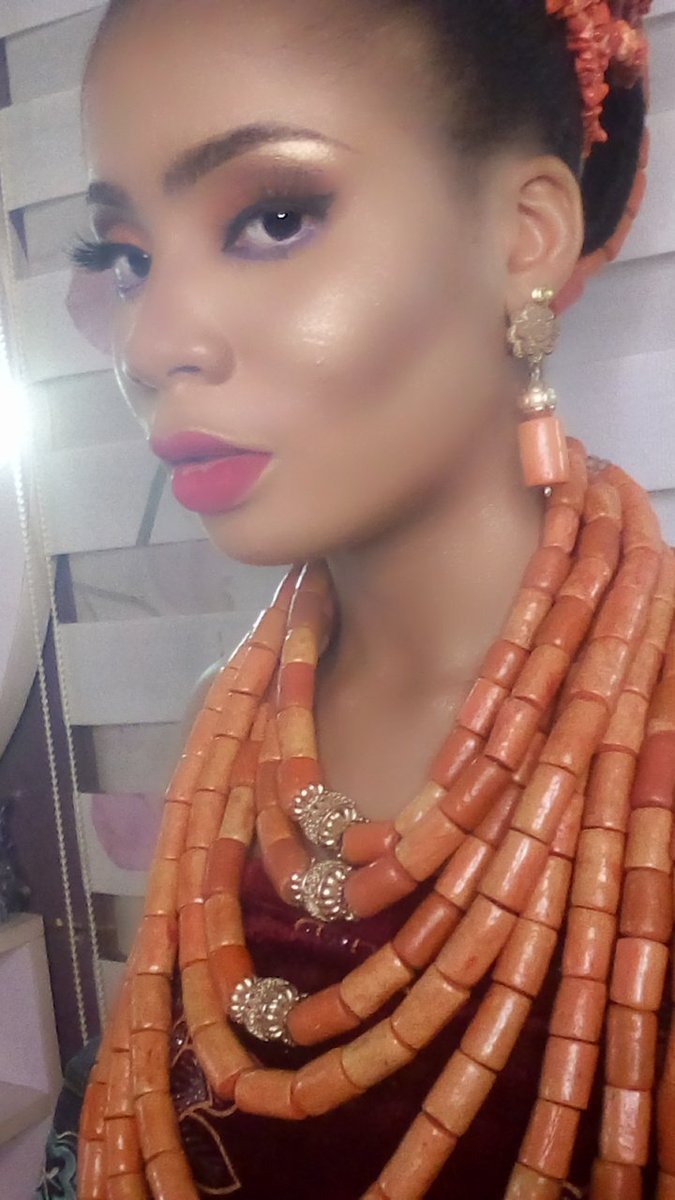 Harrietta3's tweet photo. Benin Style 💃💖💖 💖 https://t.co/9Q23mm0DRB