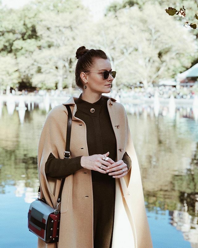 eve_devore's tweet photo. Saturday afternoon spent strolling through Central Park, watching trees slowly turning gold and copper, soaking in gentle sunshine, people watching, wearing something that is not my usual painting uniform, feeling happy. I don’t know why I’m always lost … https://t.co/w8J0KSzNY9 https://t.co/h3dSUAPXLB