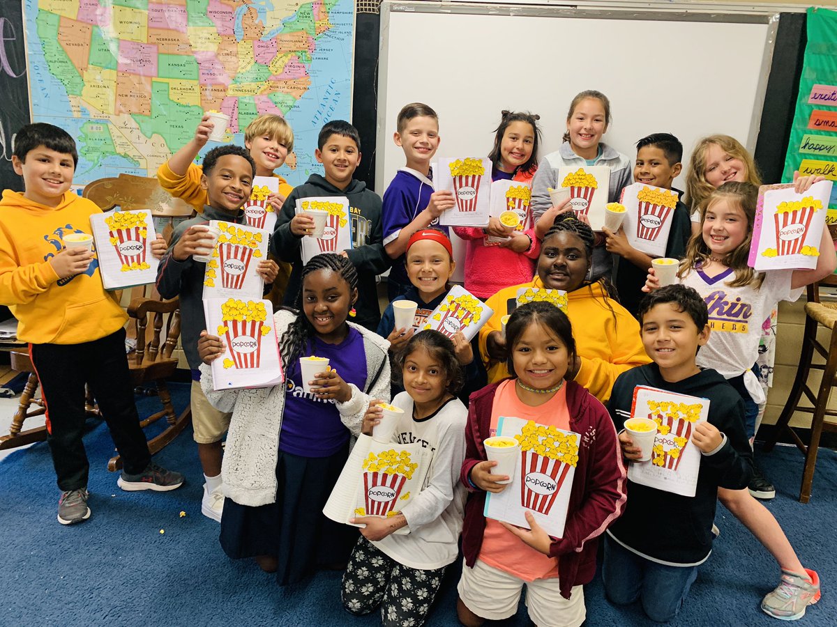 ldorman_CFISD's tweet photo. Eat a little, learn a lot......a fun way to review adjectives!🍿🍿 #LPNoLimits #LimitlessPossibilities #BrandonBears #WeRiseAimHigh https://t.co/spygeRoCv2