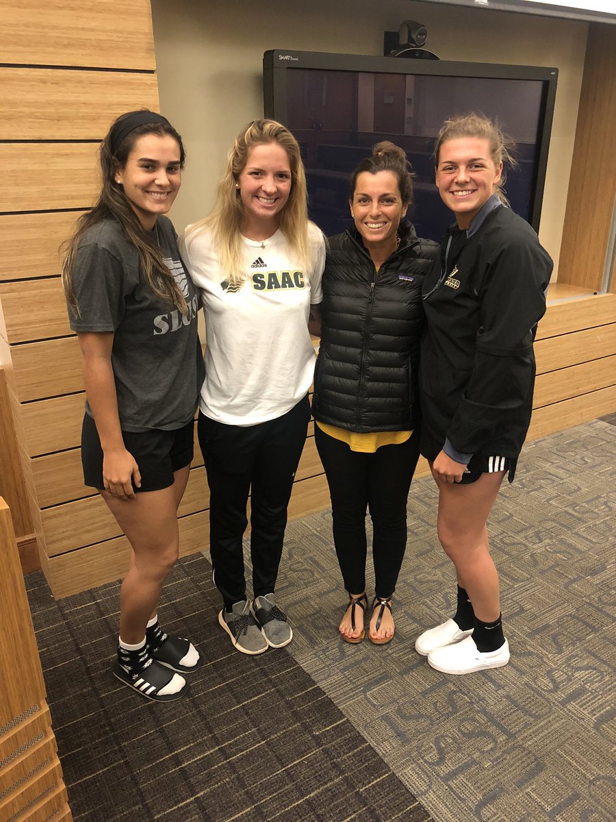 “We’re human too” - <a href="/EKinberger/">Erin Kinberger</a> 

Another amazing #CoachesCorner with Coach K. Thank you for sharing your grit and passion with us tonight! 🦁 #LeoTheGreat