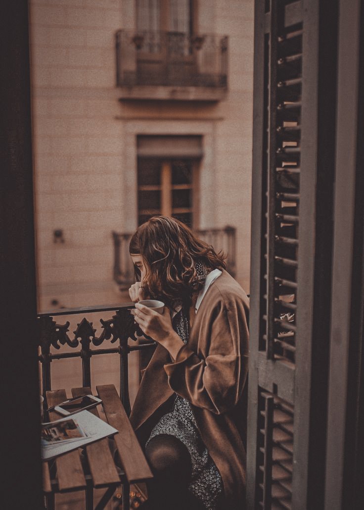 evehasnoex's tweet photo. how to edit aesthetic vintage tone like this using lightroom🍫🍫

#lightroom #lightroompresets https://t.co/E8B9rlVtMP