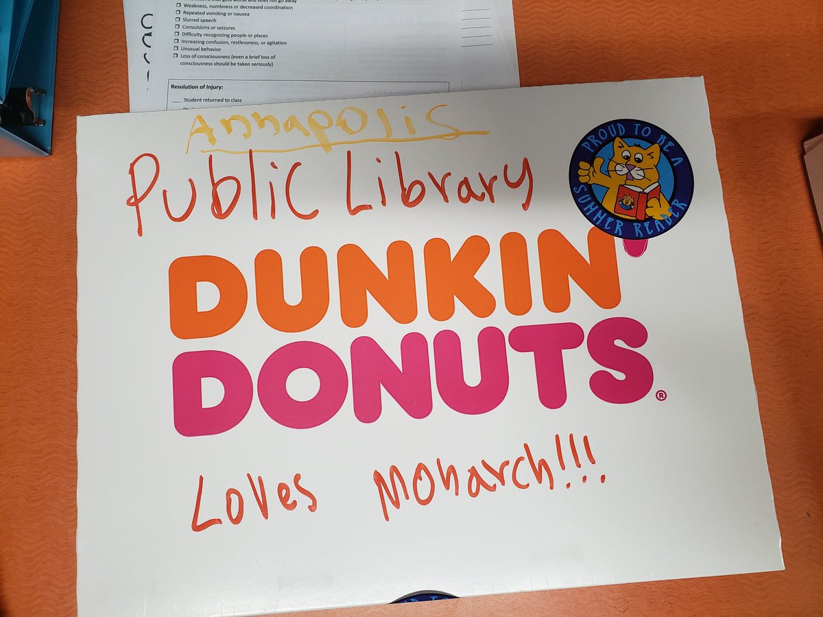 NikkiPJ15's tweet photo. ❤❤ Monarch Staff loves our partnerships! Thanks for the Monday morning treat!  @MonarchAnnapPTA @MonarchAnnAACPS https://t.co/35ArbaZihM