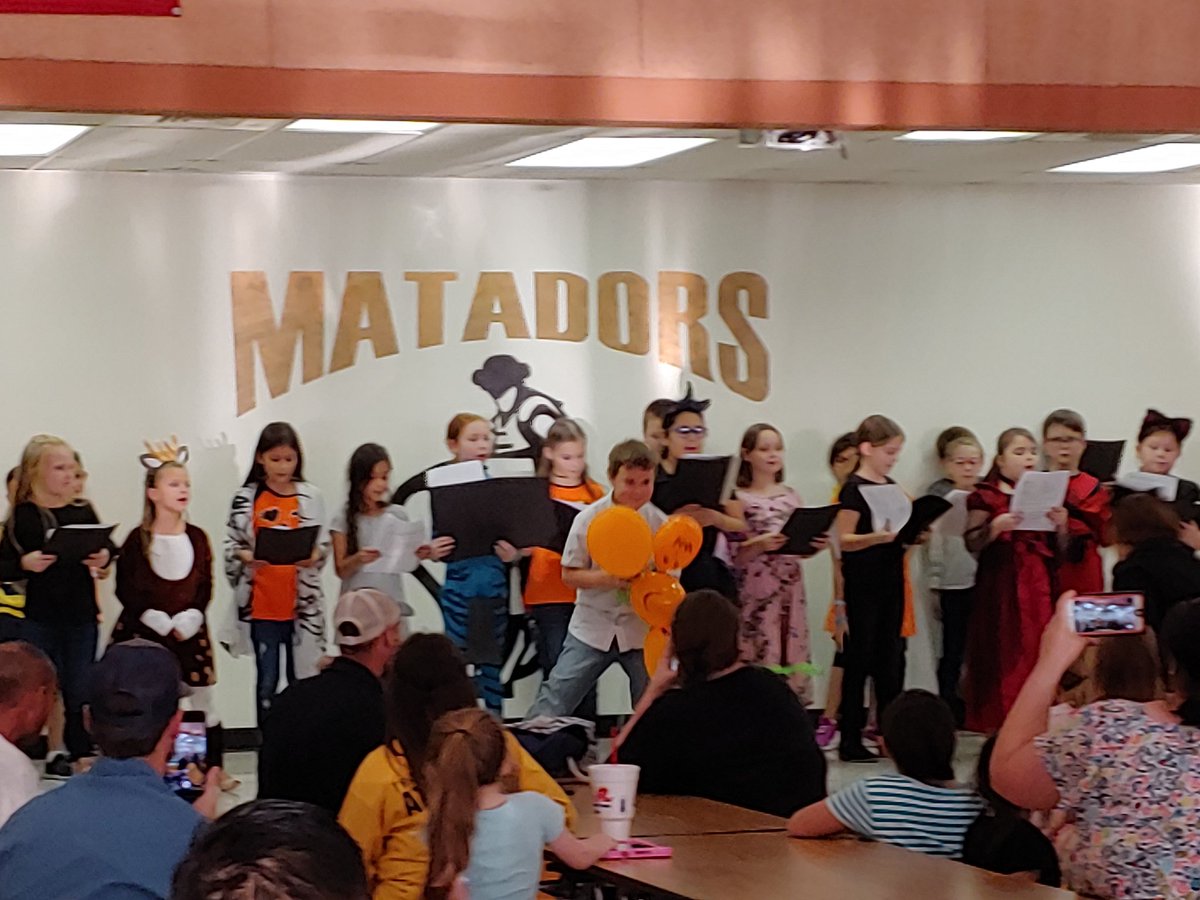 Our Vogel 3rd graders did an outstanding job at their music performance this evening!#VogelProud #VogelESISD