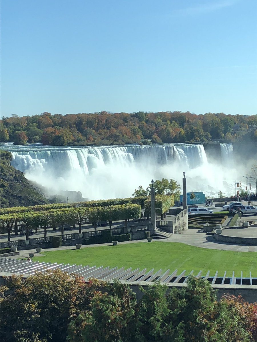 ChelseaBurnett's tweet photo. Very insightful first day of learning at #WiLB2019. Looking forward to what tomorrow has in store. #joblove #growth #leadership @ashmcshane @shelleynowdix https://t.co/Ymmuw2QS9m