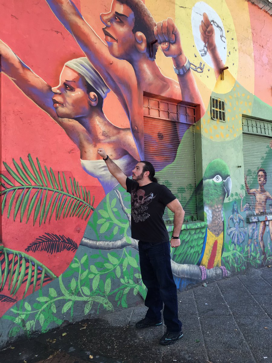 MATTHARDYBRAND's tweet photo. Wanna send some love to all the Chileans tonight. I know that #Chile is going through an extremely rough period currently.

I have many great memories in Santiago, been there several times. Santiago is filled with amazing people &amp; my thoughts are with you all. Stay strong. https://t.co/CFfPI1aLbZ