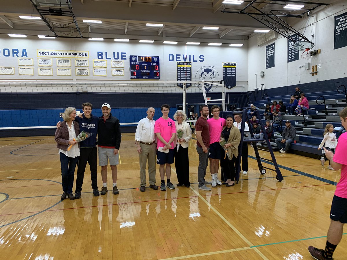Boys win on senior night over Cheektowaga.  Seniors Ayden Vergien had 7 kills while Evan Roden has 5.  Thomas Zagrobleny paced the offense with 10 kills, while Caleb Heigl had 8 of his own.  Congrats to our class of 2020!
