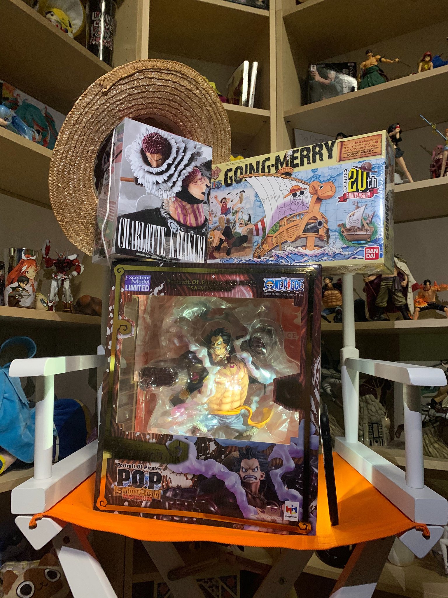 Crunchyroll Contest Onepiece Make A Pose For Years Of Cr Premium And Op Prizes Info T Co Jwdu9nlepc