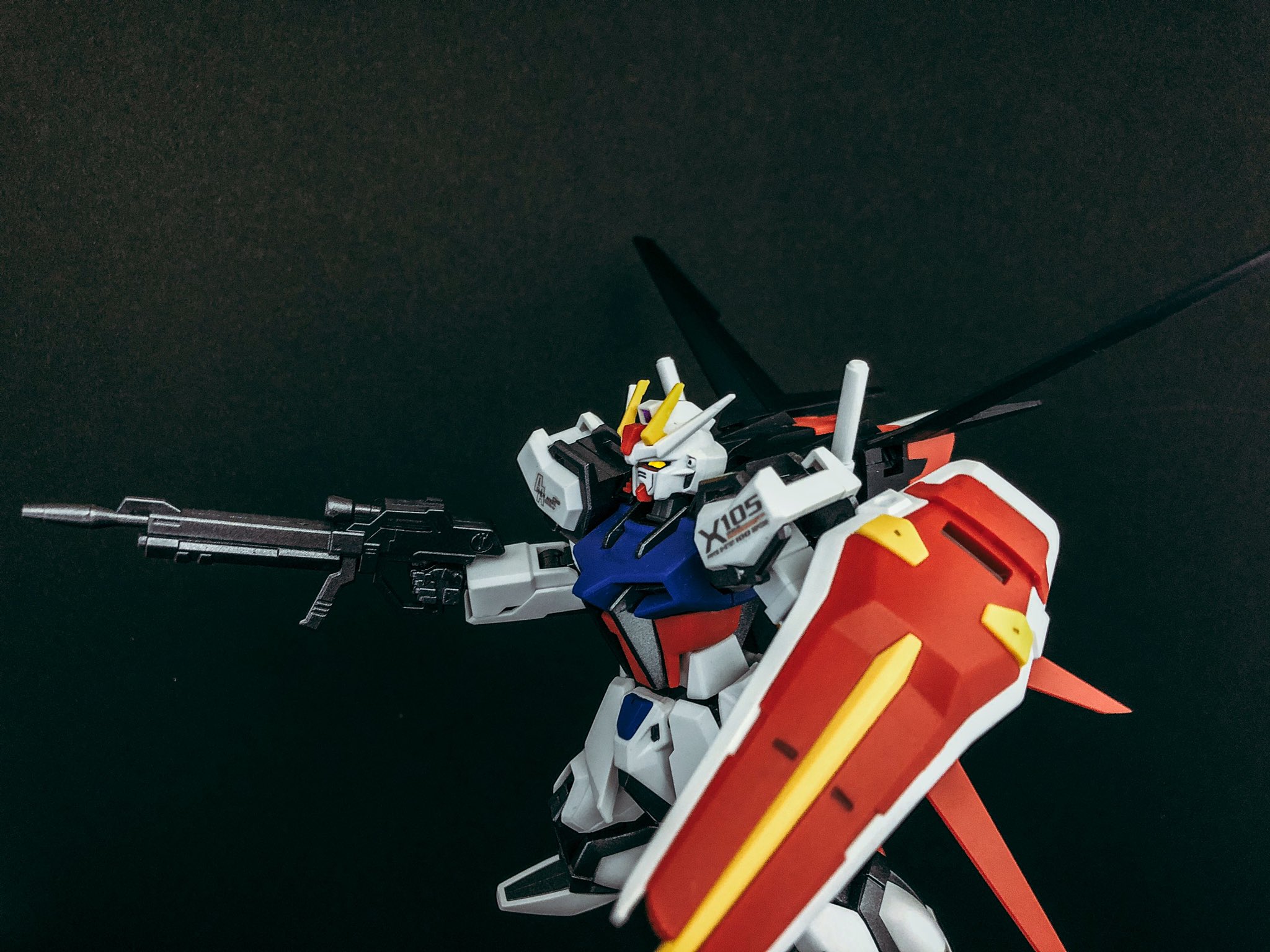 リケヤ Aile Strike なぜエールだけフランス語なのだろうか ソードとランチャーは英語だけど と思って剣の フランス語見たらエペだった エペストライクガンダム うん カッコ悪い