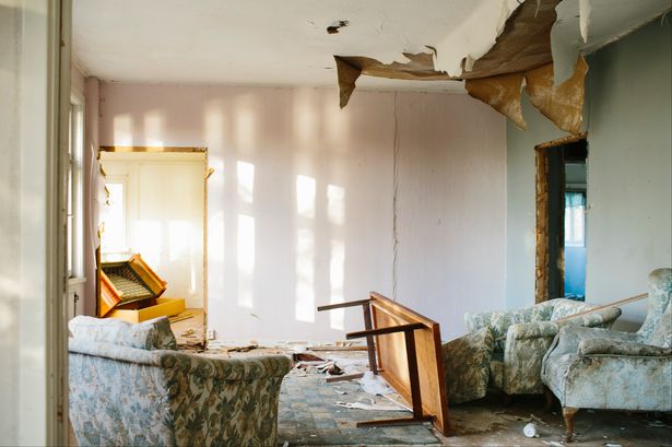 DEX_Property's tweet image. #Leicester council say there could be 5,000 empty homes in the city. 

bit.ly/2MEvjQF

#VacantBuildings are an eye-sore, attract vandalism, fly-tipping, and vermin and can causing #DampProblems or fire risks for adjoining properties.