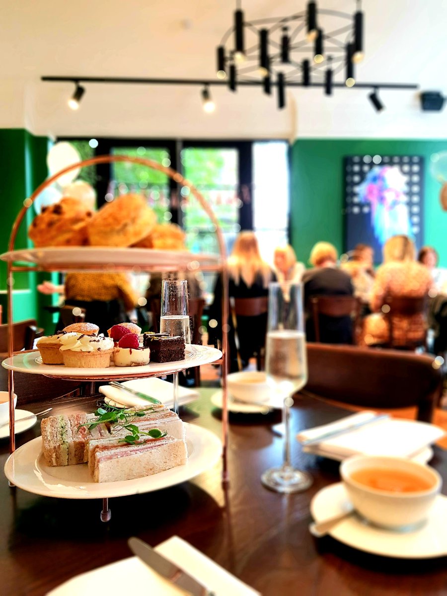 Queen Vic Arts Club tweet media