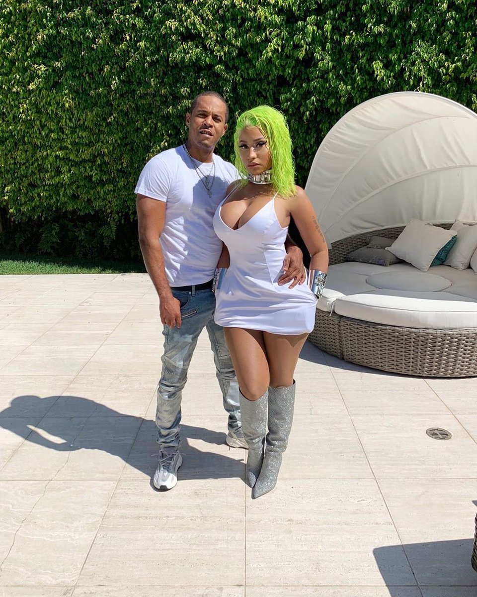 ifsnicki's tweet photo. Nicki Minaj is officially married to Kenneth Petty. 💍💕 https://t.co/zu5Pkd7tWA