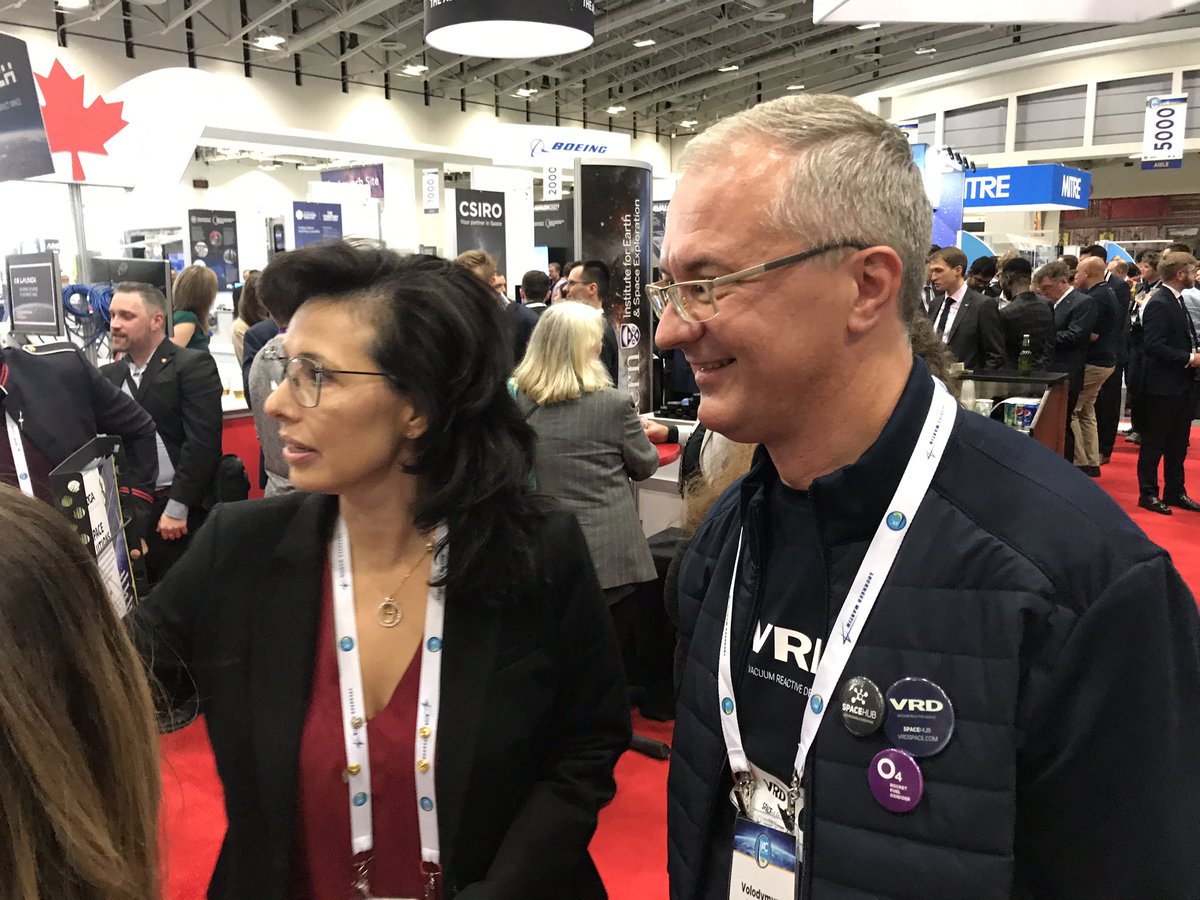 Really nice meeting with Michelle Mendes @Space_Bandit in the Canadian Pavilion @CanadaPavilion2019 @SatelliteCanada at @IAC2019