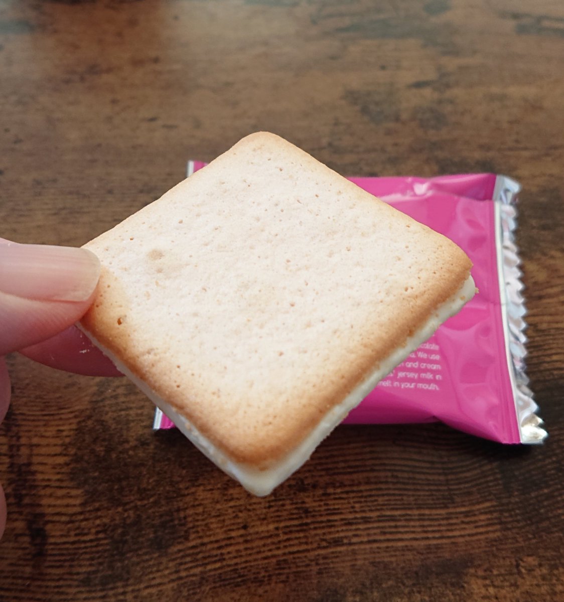 白桃とチーズのおかやまラング