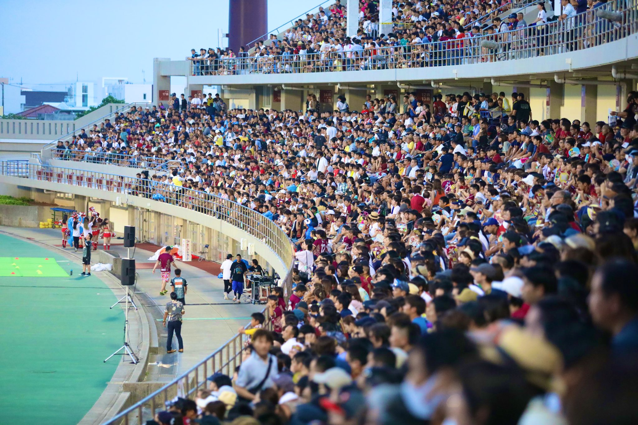 三上昴 Subaru Mikami ホームゲームはいよいよ残り二節になりました ここまで 484名の動員です 目標の年間10万人動員まであと11 516名 10月27日はモンゴル800様によるスタジアムライブも行われます ぜひスタジアムに足を運んでください