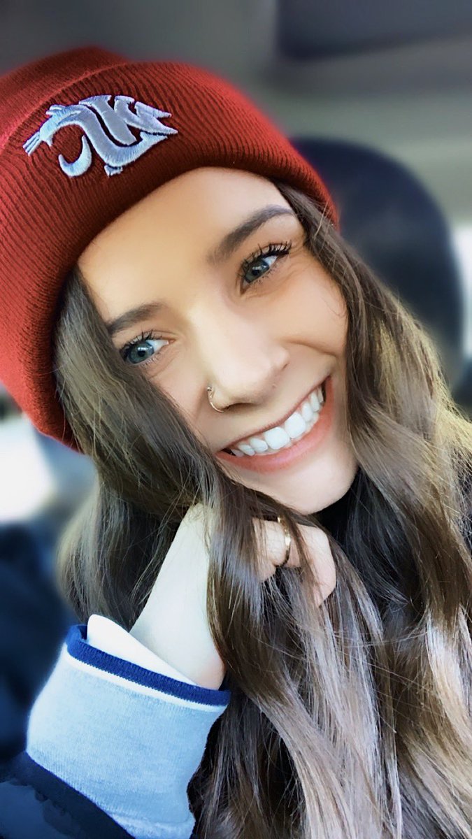 josie_toyra's tweet photo. Huge thanks to whoever created beanies. First hat I don’t look totally weird in, I owe you one brotha https://t.co/yM5rXkXDQs