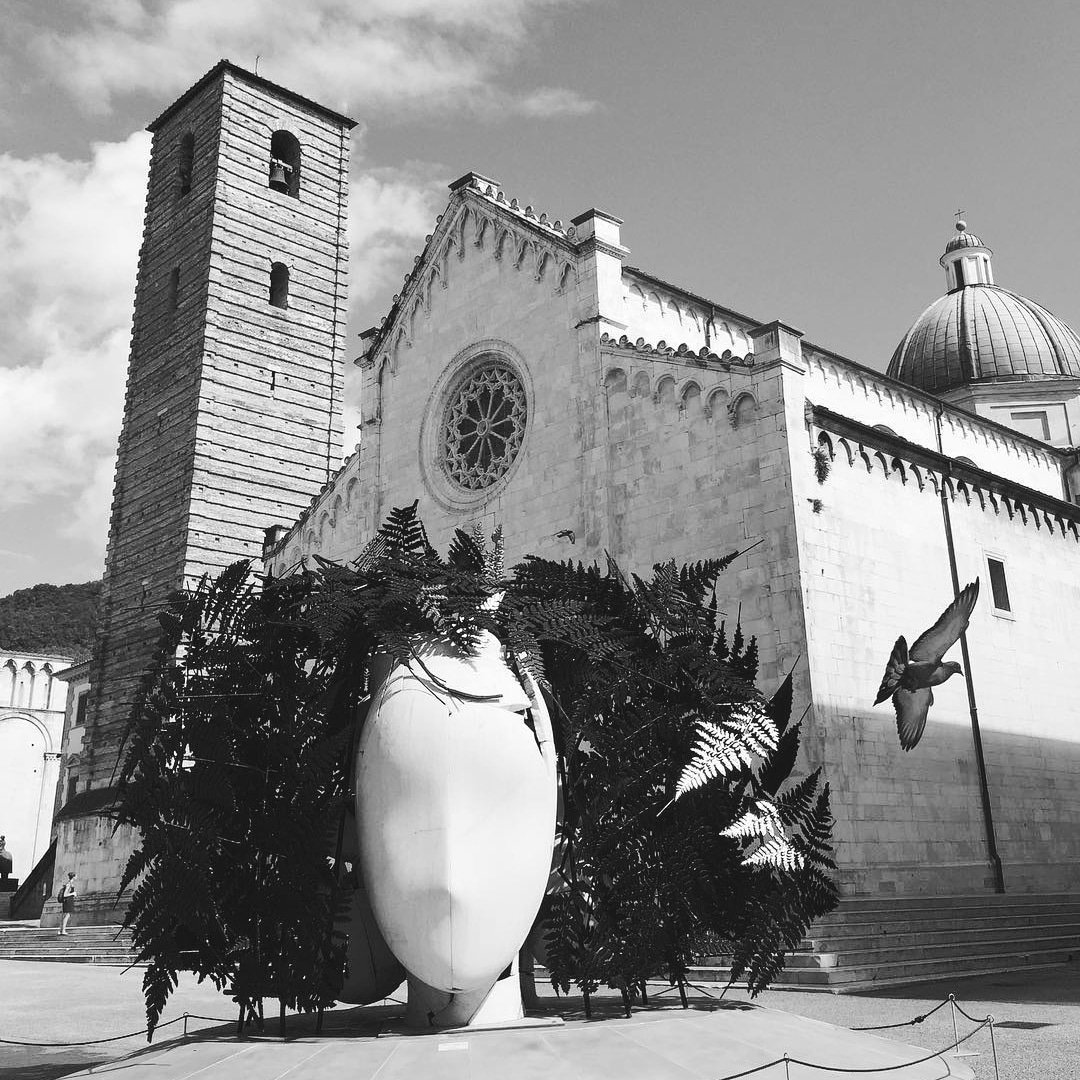 LpoHolidays's tweet photo. There is poetry in everything!!!
#LPOholidays #Europe #Europeandelight #europeanelegance #europeanpackages #tuscany #Italy #toscana #bellatoscana #bellaitalia #blackandwhiteshot #blackandwhiteitaly #architecturephotography #blackandwhitephotography #TravelTuesday https://t.co/NIGhjBPzW1