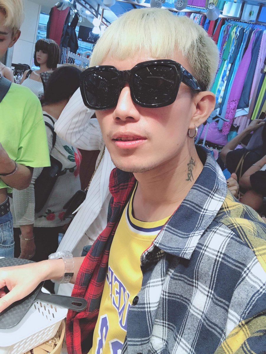 GoGo17057618's tweet photo. အရင္လိုမဟုတ္ေတာ့ဘူး ငါ https://t.co/rhMikr5qRx