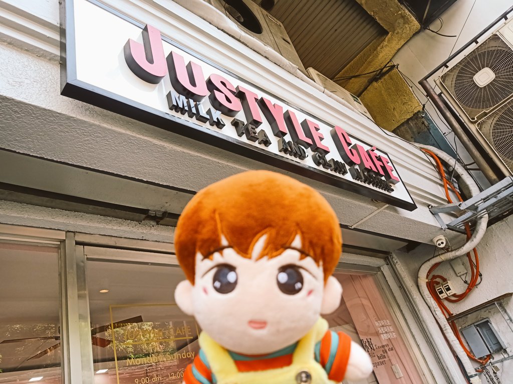 iKONoona_131's tweet photo. We are here!πππ
Get your @BEBLESSED_ Cupsleeves and freebies while supplies last!πππ
@hb_oneandonly #ForOneandOnly131
#oneandonlyHB #HappyBirthdayHanbin https://t.co/VchbX27L2j