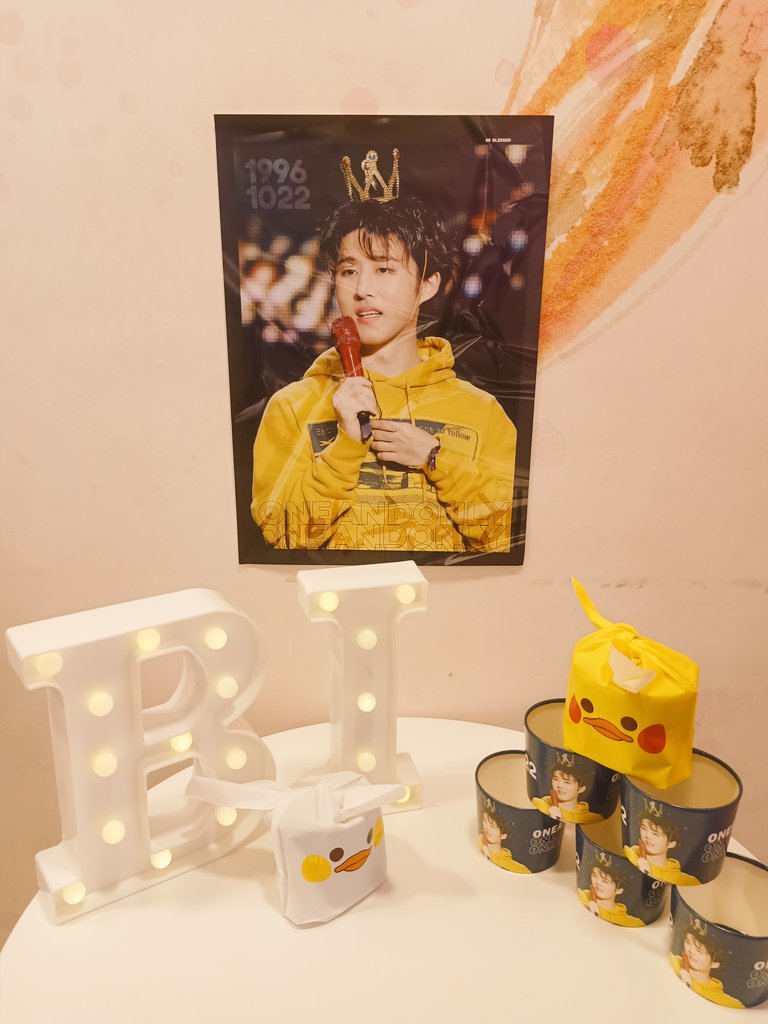iKONoona_131's tweet photo. We are here!πππ
Get your @BEBLESSED_ Cupsleeves and freebies while supplies last!πππ
@hb_oneandonly #ForOneandOnly131
#oneandonlyHB #HappyBirthdayHanbin https://t.co/VchbX27L2j