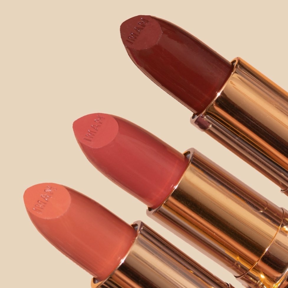 IMANAFRICA's tweet photo. Start every day with the perfect pout 👄 

Product available on https://t.co/wJdCBXijvv

#IMANcosmetics #BeautyForYourSkinTone  #FallGlam #IMANAfrica https://t.co/dY6AJDob3e