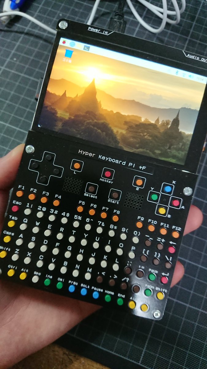 ge99BhdHPcip's tweet image. 完成！　#hyperkeyboardpi