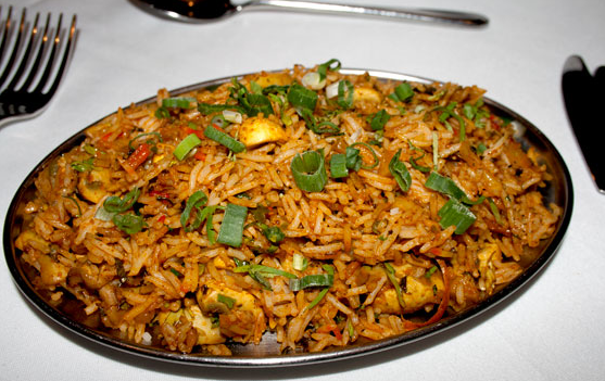 daffodilkenya's tweet photo. Pilau rice is so easy to make and a great recipe for adding a powerful flavour to your rice. Perfect served with chicken, lamb or beef spiced. Order yours today to be delivered in Nairobi CBD #GalaxyNote10 #TuesdayThoughts #MainaAndKingangi #TuesdayMotivation #AMLiveNTV  Arsenal https://t.co/owlzCiqId2