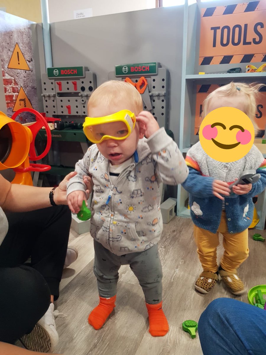 JessSimpsonTS's tweet image. Vinnie says... Don’t forget your PPE people 🤣#ppE #mitie #wshs #QHSE