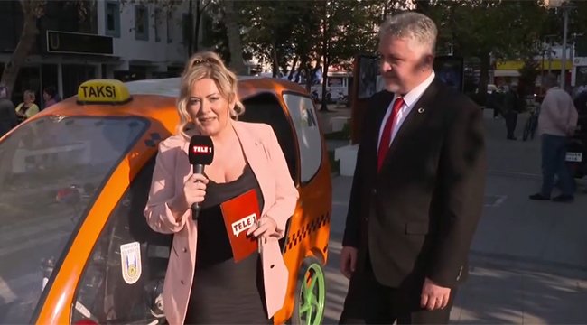 Başkan Gerenli 'Yerel Yaşam'da Lüleburgaz'ı anlattı...

İlker Başbuğ da vatandaşlarla sohbet etti...

bit.ly/33WMCCh

<a href="/GerenliMurat/">Dr. Murat Gerenli</a> <a href="/luleburgaz_bld/">Lüleburgaz Belediyesi</a> <a href="/CHPYerel/">CHP Yerel Yönetimler</a>