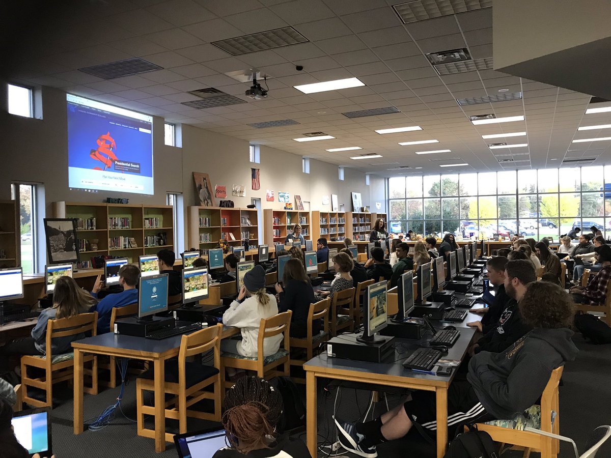principalwedge's tweet photo. HHS College Week! LCC visit! Our goal is 100% of our Class of 2020 students apply to college! #vikingproud https://t.co/146EmFuEas