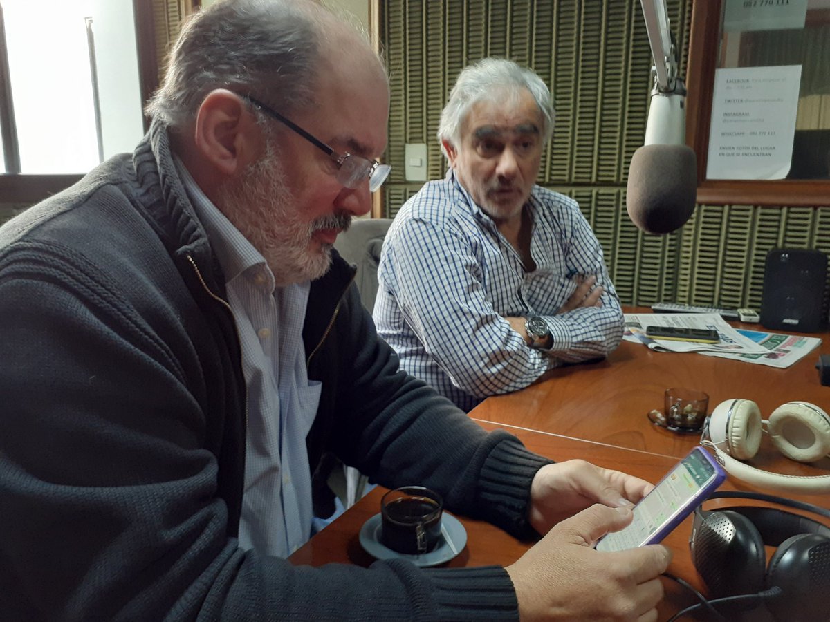 📌 comenzó #lapolémica en <a href="/paraempezardia/">Para empezar el día</a> por <a href="/Oriental770/">Radio Oriental 770</a> 📻 nos acompañan Dip. Nicolás Olivera @DipOlivera , José Pablo Franzini Batlle <a href="/josetorcuato/">José Pablo Franzini Batlle</a> y Dip. Jorge Pozzi <a href="/j_pozzi/">Jorge Pozzi</a> 🎙 
"El final de la campaña"