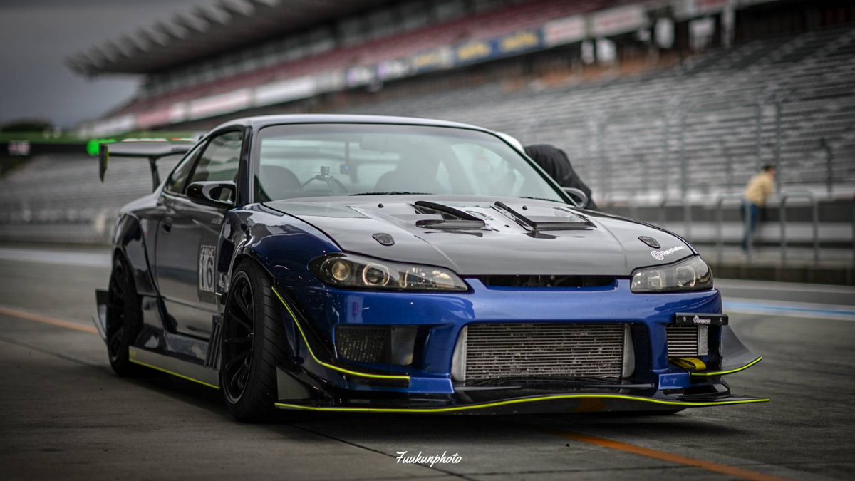 march_S15's tweet photo. #シルビア乗りのお友達を増やそうキャンペーン2019秋 

spec.SベースにHKS GTⅡ 7040スーパーチャージャー搭載でガレージマックフルエアロのビヨです( ˘ω˘ )
通勤快速そのままサーキット仕様 https://t.co/F9fRjimJiG