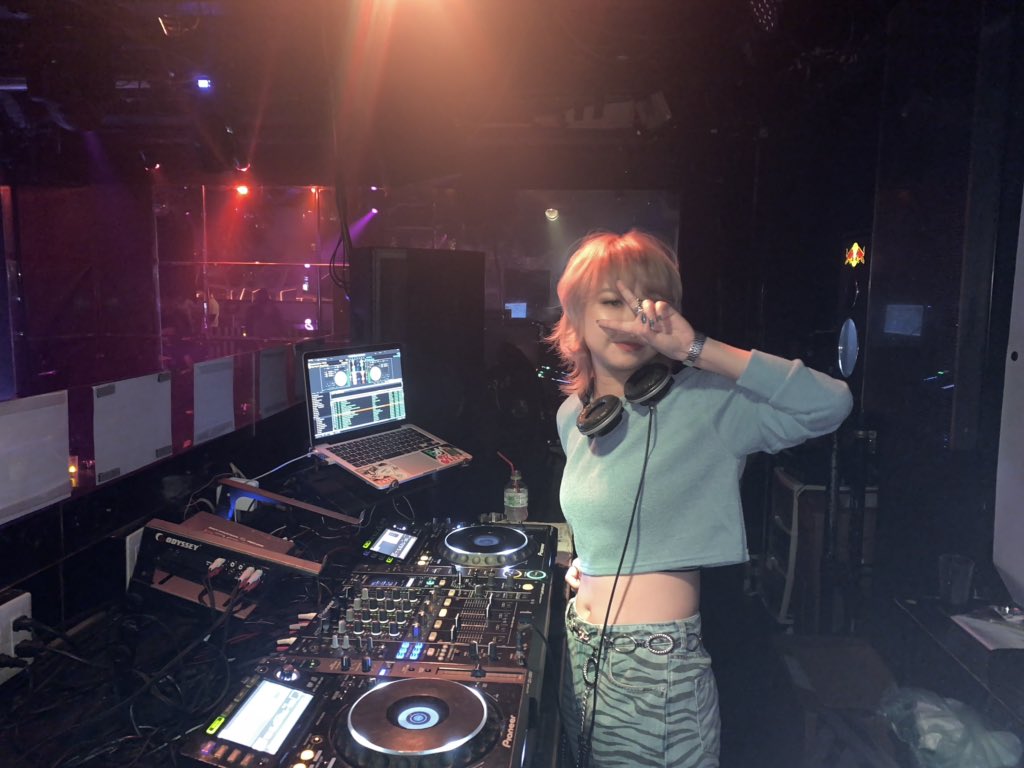 JEWEL_giraffe's tweet photo. DJ LISA Play Now!!!!

毎週火曜日早い時間からHIPHOP、R&amp;Bで遊びたい方は是非@GIRAFFE_JAPAN へ!!!!

#ジラフ #JEWELosaka #giraffejapan https://t.co/kkCfXjCngU