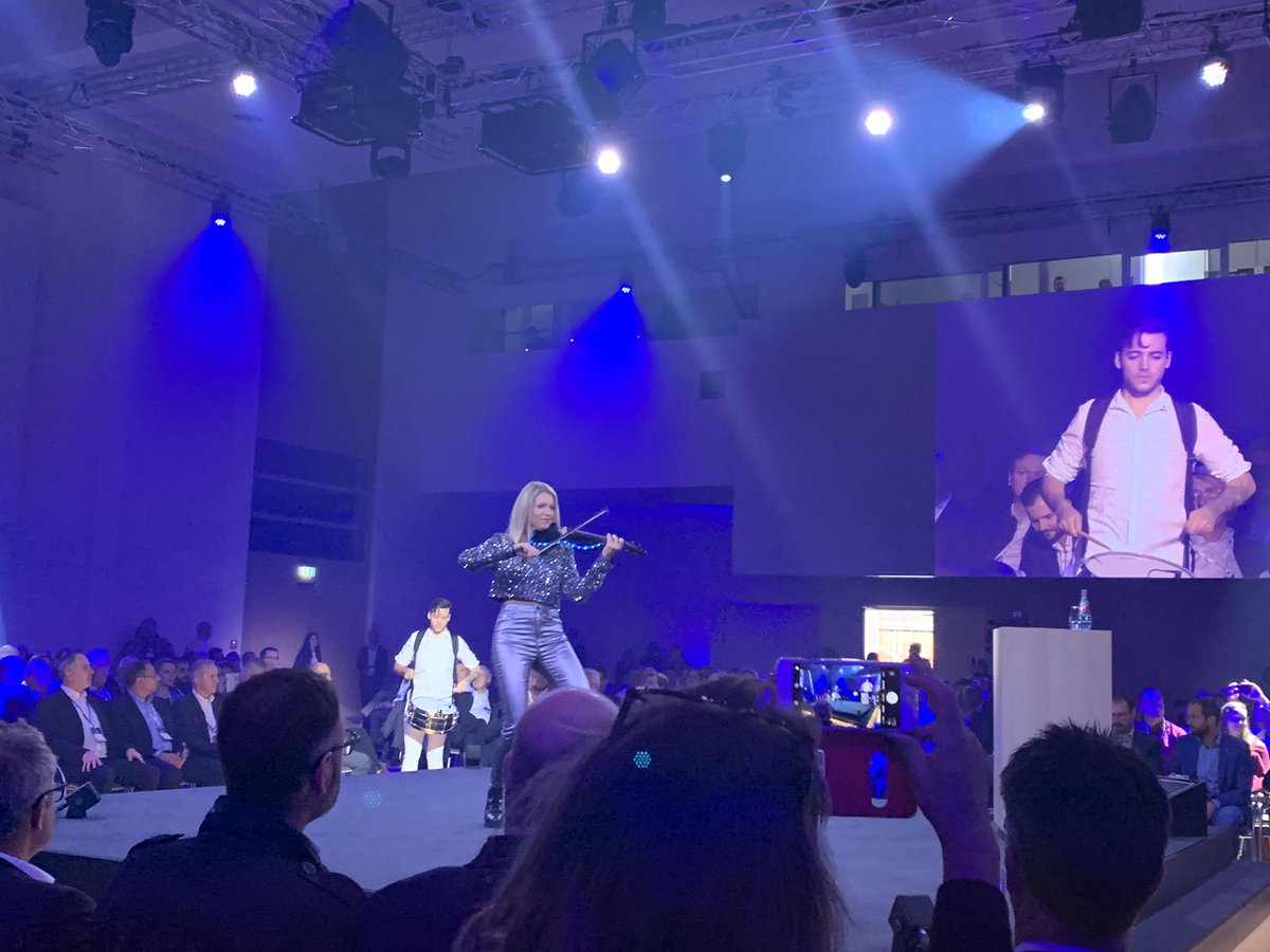 DominicMorano's tweet photo. First class lectures among others by @AgnesHeftberger at the #IBMthink #ThinkFrankfurt with announcement of the platform #SkillsBuild - well organized event of our cooperation partner #IBMDeutschland ! Thx!!#Iwork4VMware #VMware_de https://t.co/B9uizA4T0P