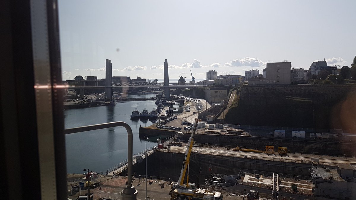 Brest_Iroise's tweet photo. 5ème édition du #StartWeUp de @navalgroup à #Brest
14 startups et entreprises vont rencontrer 5 experts techniques de Naval Group.
14 proof of concept sont en cours de réalisation. 3 prototypes ont été embarqués.
Quelles innovations pourraient être développées avec nos brestois ? https://t.co/2lYg5tQI7j