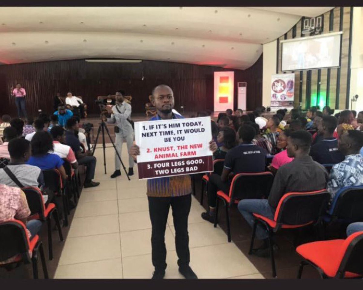 Ahmed_katangee's tweet image. Remember the one man protester?! #KNUSTDemoAt1