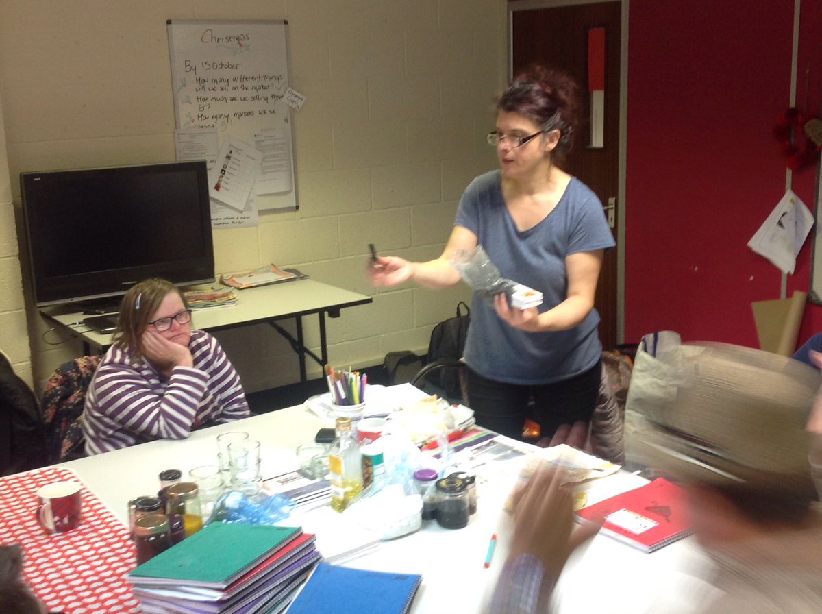 Mencapllanfylin's tweet photo. #mencapmetime our end result of testing different dyes naturally with rassi,#havingfun @CatMHN @DerekAdams05 @waynecrocker2 https://t.co/mfOB7pg3CJ