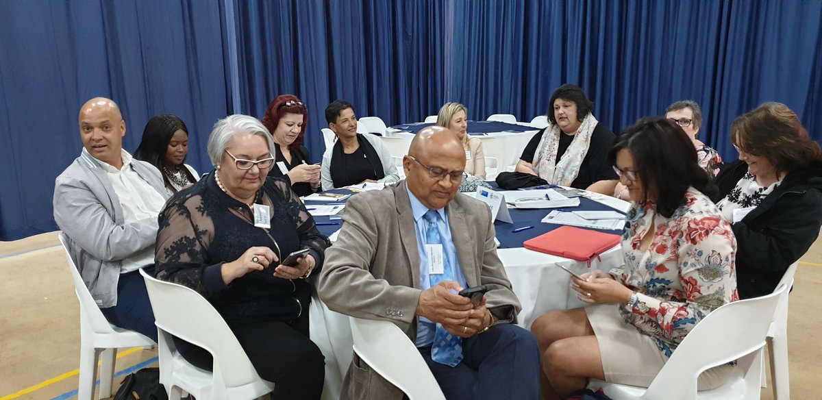 KarenR_Dudley18's tweet image. #WCReading 'Unleash the POWER!' @WCEDnews @mizmorris @louisevanrhyn @rugaya5 @abetterafrica1 @WCEDnews @WCED_HOD @Haroon46178537 @BRANDHEINIE @almaret_toit @ebrahimpeck @christellebark @elzetteb @DebbieSchafer @DoveWarda @WC_NTA @EjFSunshine @IsabelTarling