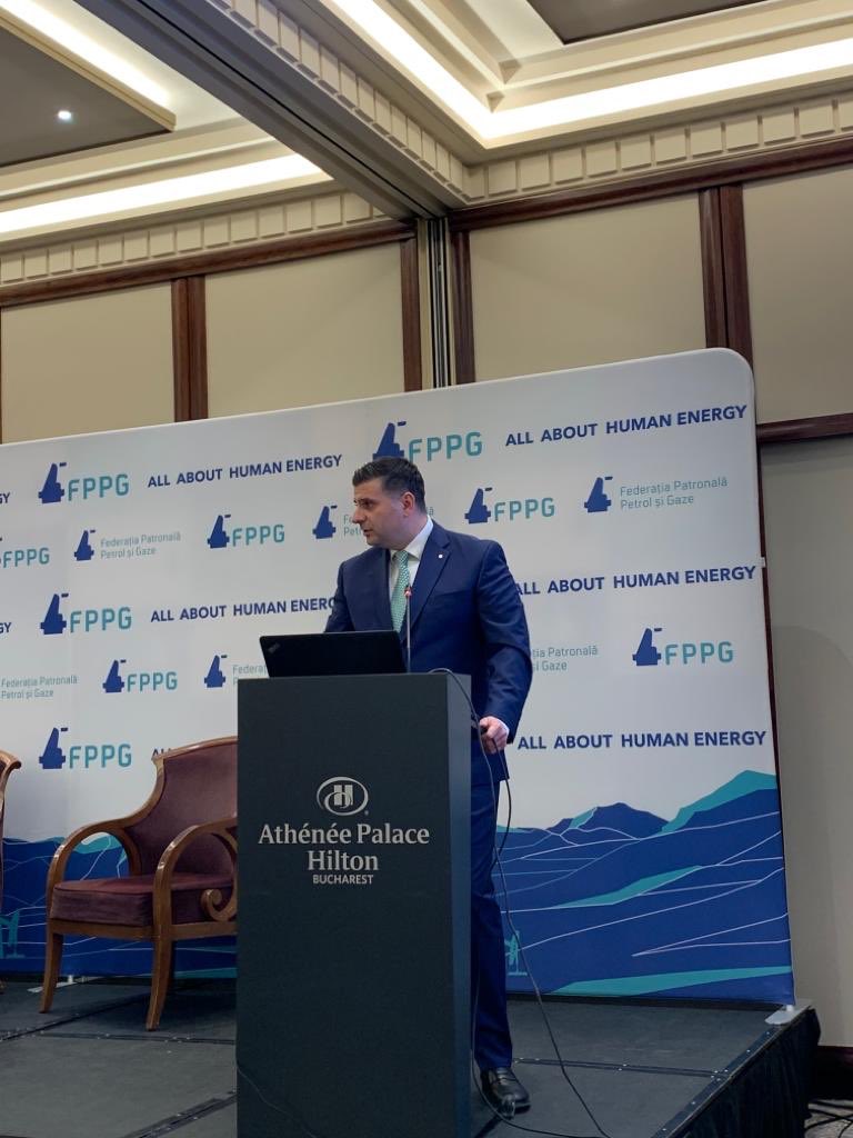 Digitization of the natural gas &amp; petrol industry conference in Bucharest - honored to present my view, &amp; recommendations, as a key note speaker, for a successful partnership digital enhancement &amp; gas/petrol sector. <a href="/ANIS/">anis</a>